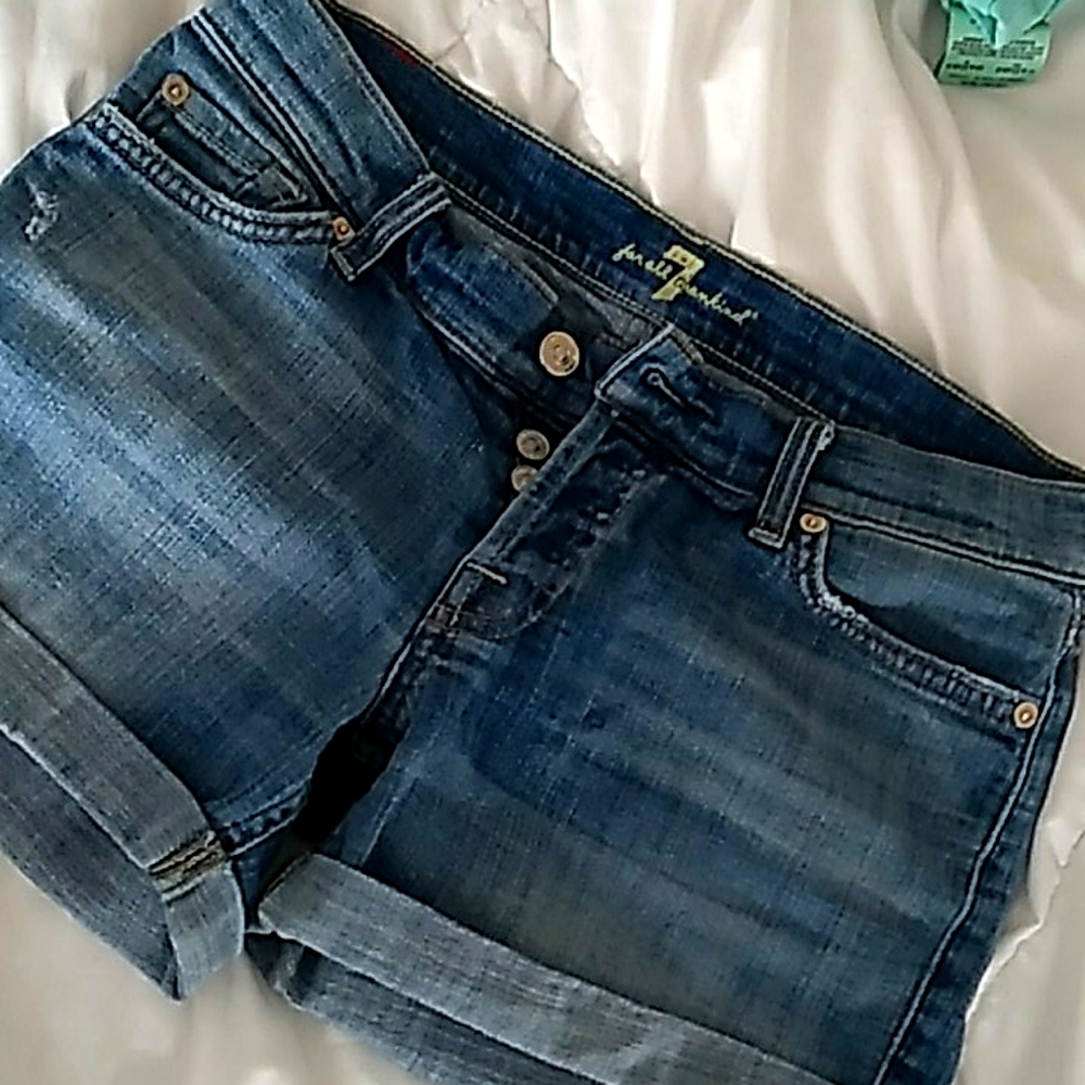7 For All Mankind shorts size 25